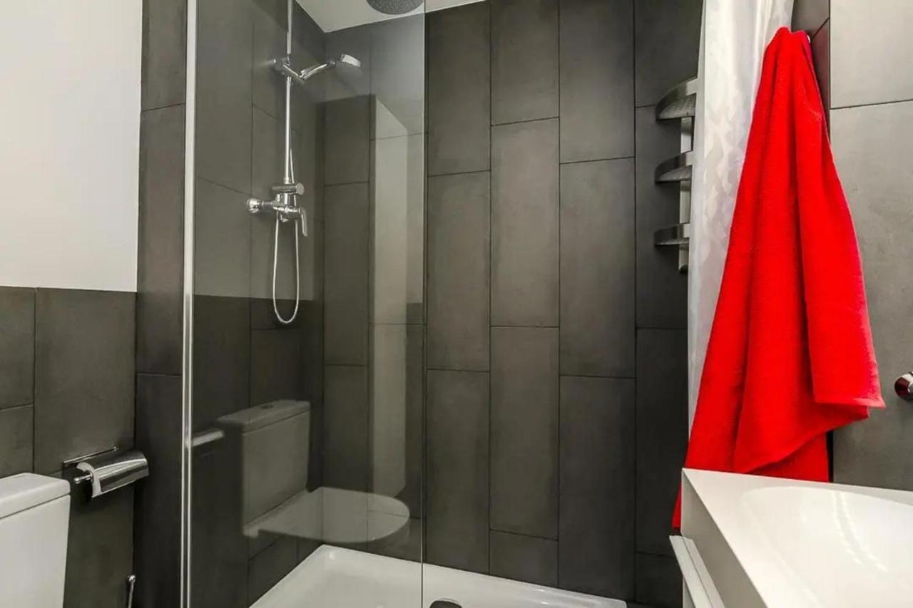 51Sam1021 - Modern Apartment Near Montjuic Barcelona Luaran gambar